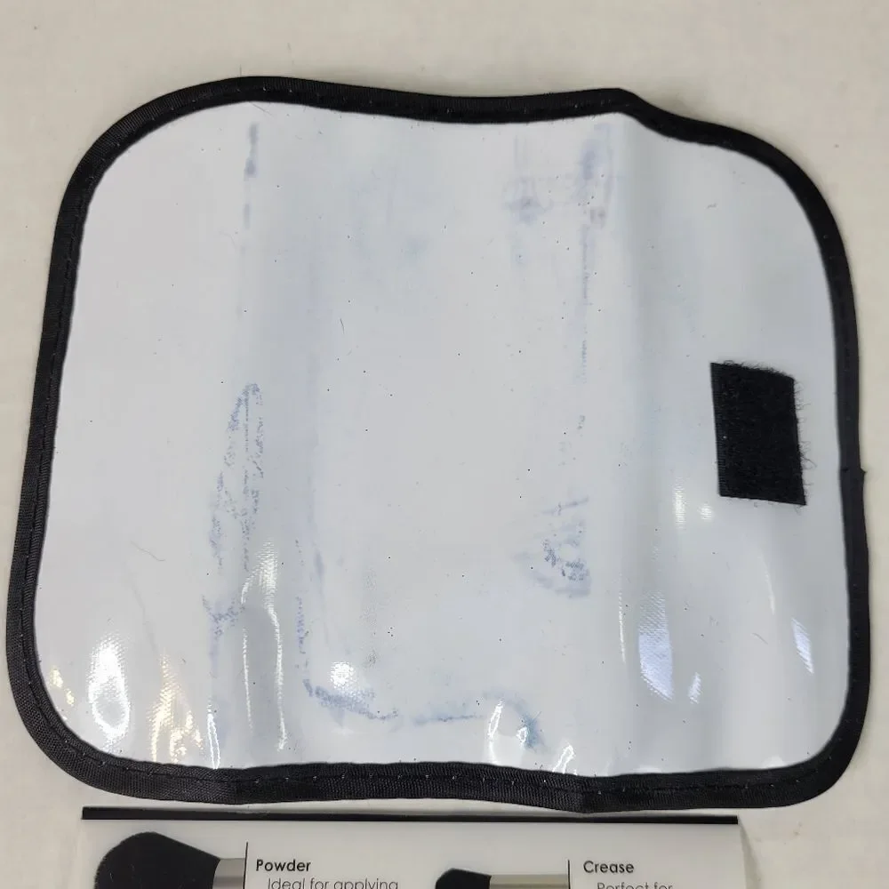 Chique‎ Eye Makeup Applicator Set With Case